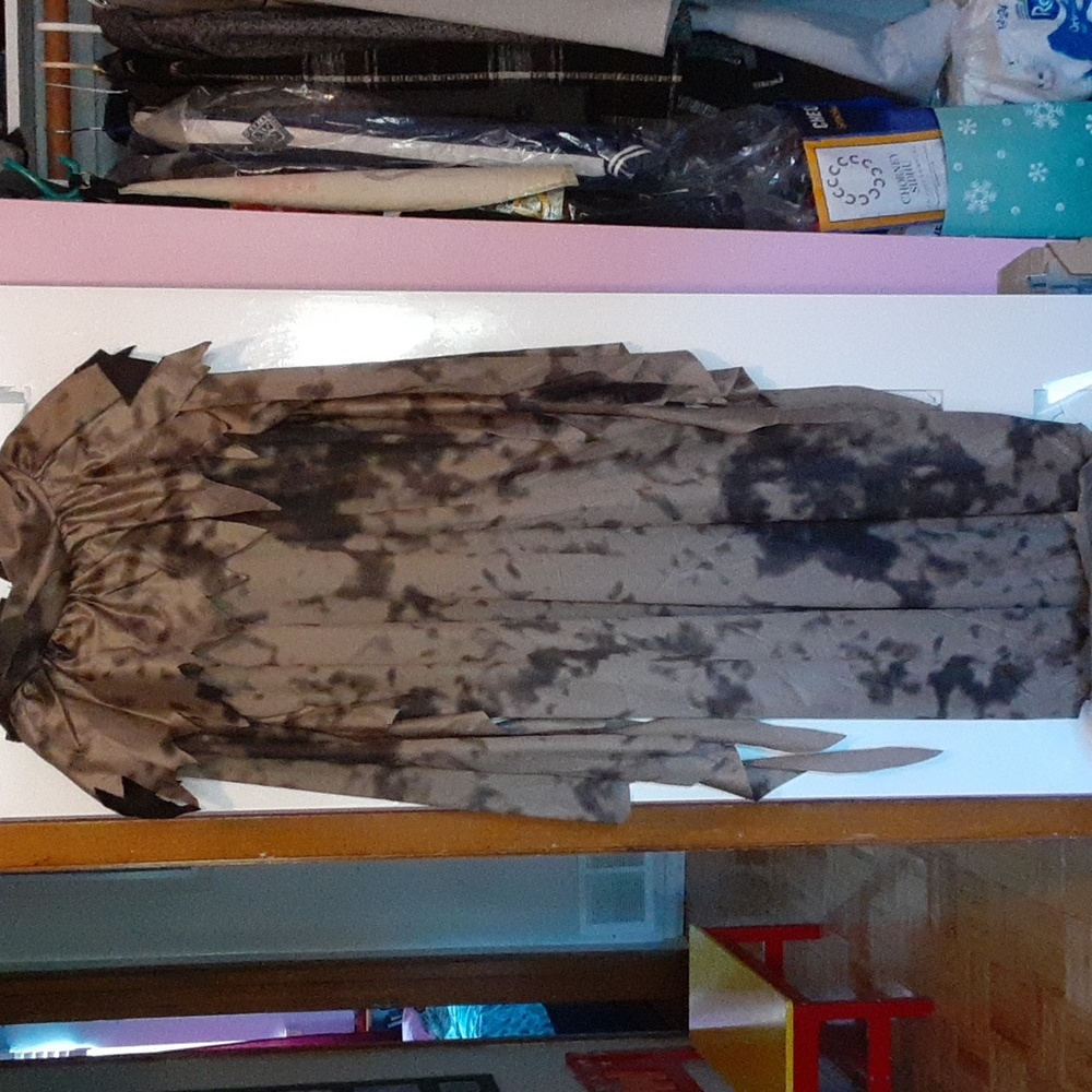 Ghoul robe